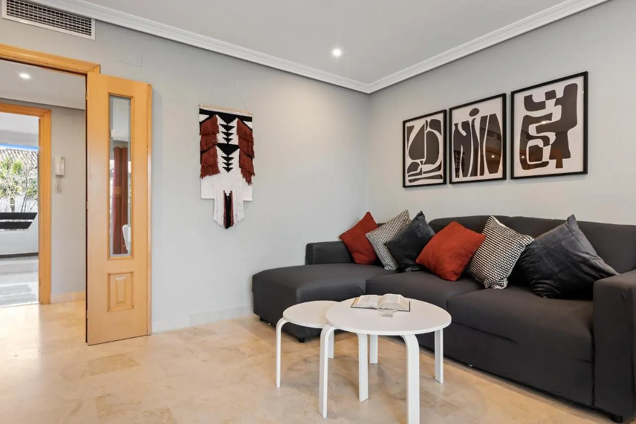 Estepona Apartment With Terrace And Pool By Costarentals - Ref M16